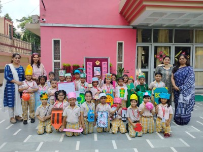Show___Tell__Class_UKG___2_